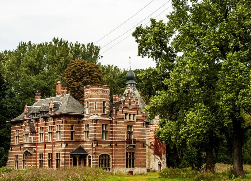 Kasteel Ter Meeren, Zaventem, Belgium